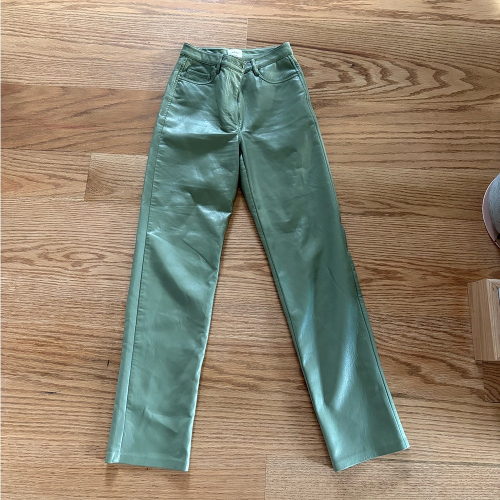 Melina Wilfred pants from Aritzia